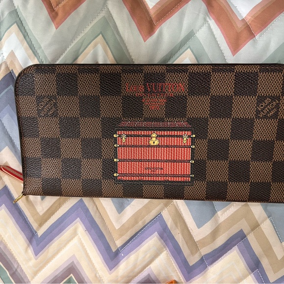 Louis Vuitton Damier Ebene Trunks & Locks Sarah Wallet - Picture 10 of 15